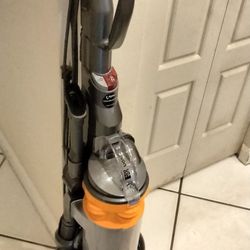 Dyson DC25 CLEAN & Powerful Hepa Filter Dual Action Upright Vacuum Cleaner Ball Easy Roll All Floors 