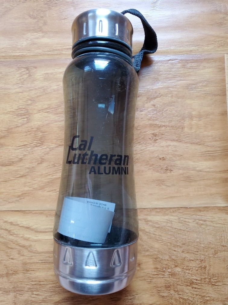 California Lutheran University ALUMNI Water Bottle 