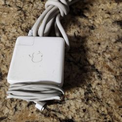 Apple MagSafe AC Power Adapter 60 watts