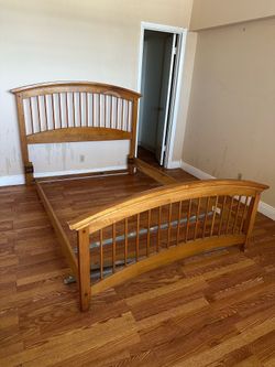 Bedroom set- dresser drawer and Bedframe