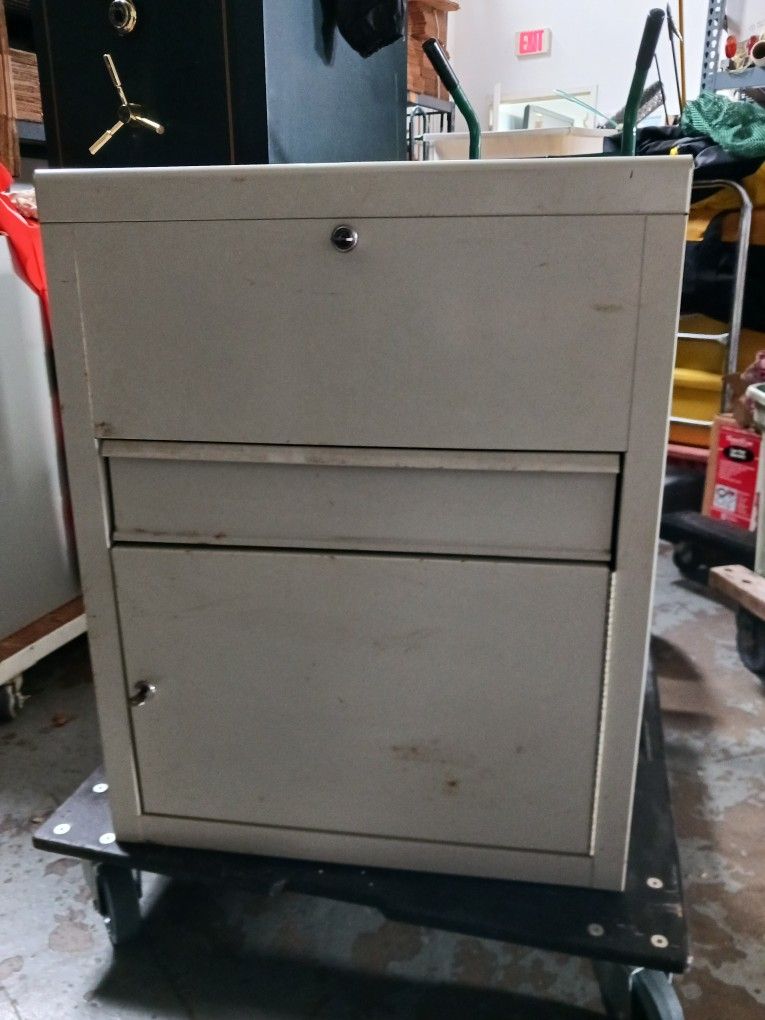 Metal Locking Cabinet Files With Keys
