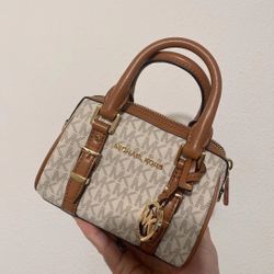 Michael Kors mini bedford crossbody