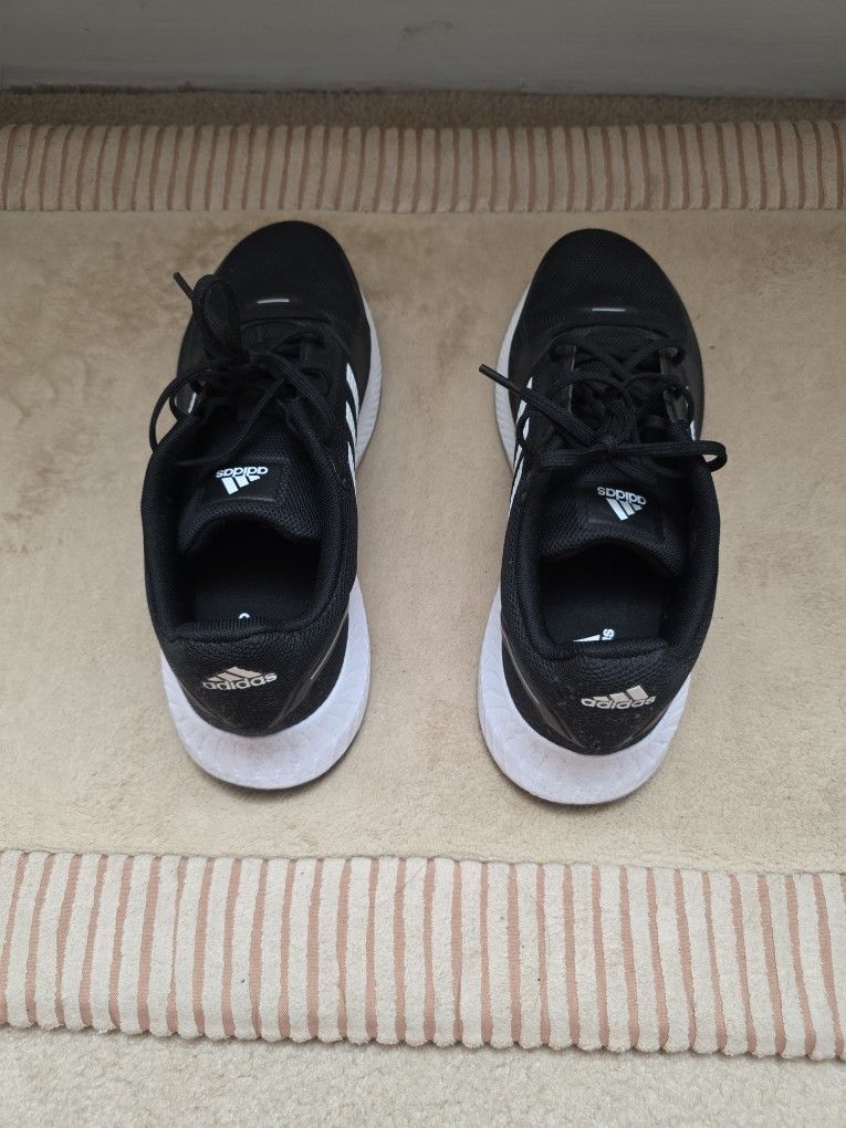 Used Adidas Black And White Shoes - Women's Size 9.5