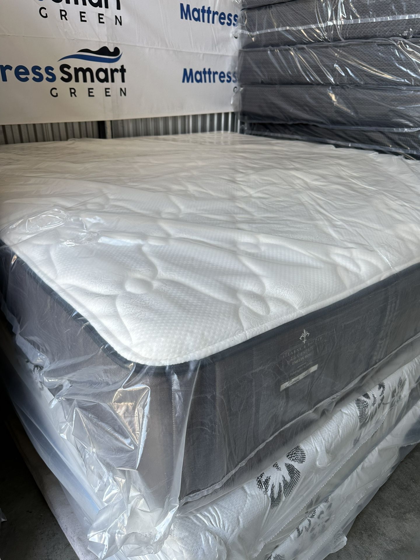 King Mattress Stearns And Foster LUX ESTATE Emelia Rose Special Offers $999 Available Queen Sizes 