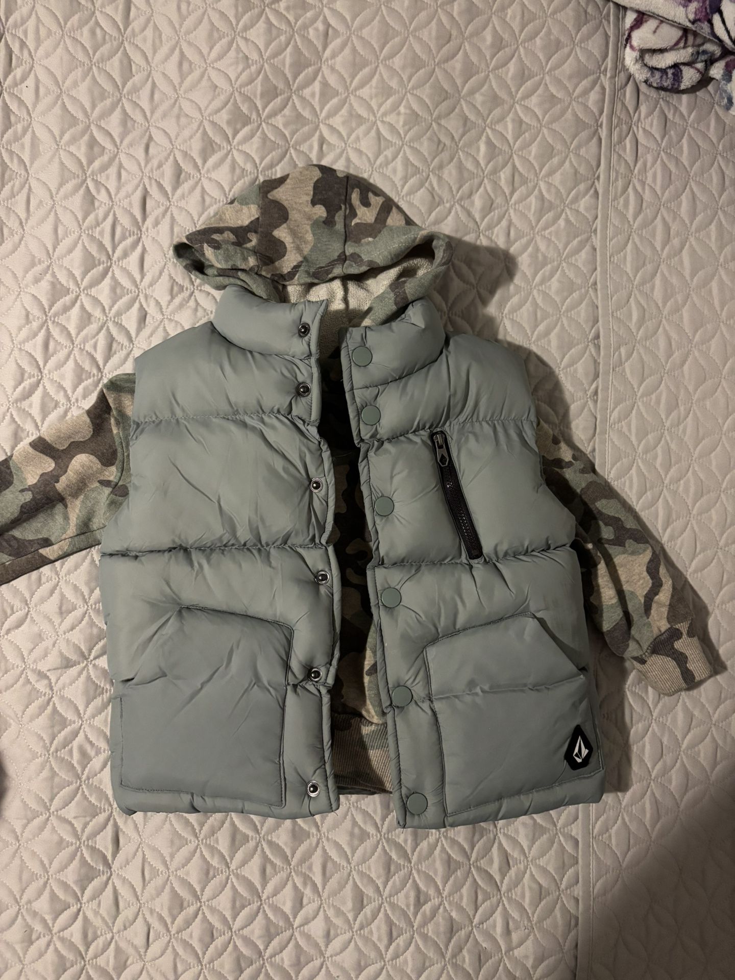 Volcom Puffer Vest Set