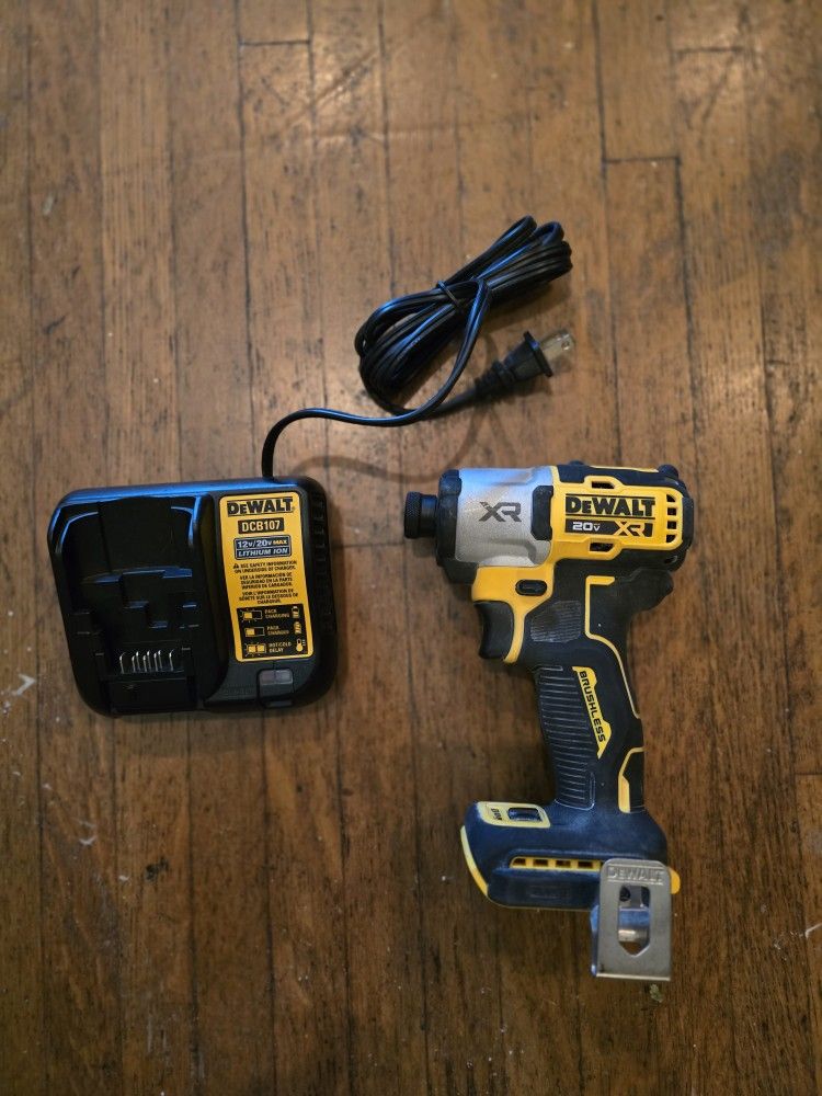 Dewalt Impact driver DCF845