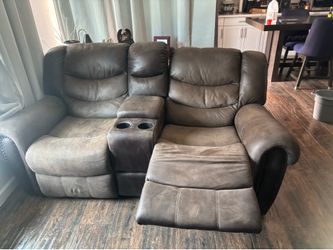 Couch recliner both sides