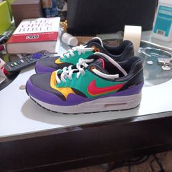 Nike Air Max Kids. Youth 5y