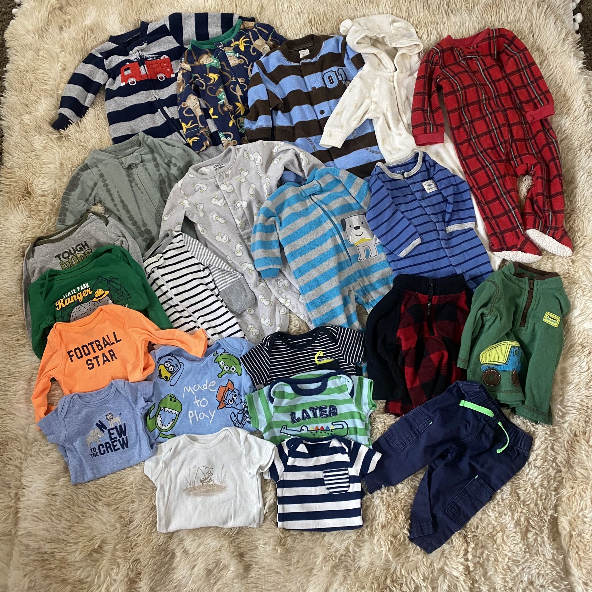 Boys Clothings Lot Bundle Newborn to 3 months - Carter’s Disney Baby Healthtex