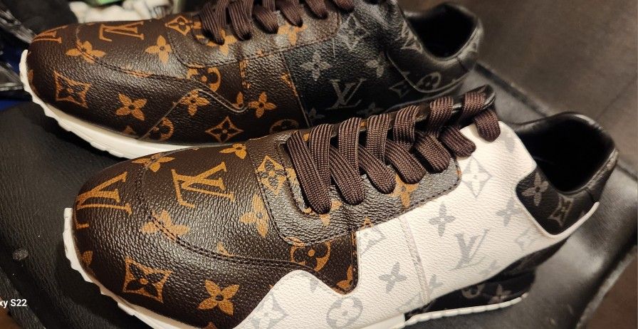 LOUIS VUITTON TRAINERS