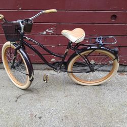 Huffy Nel Lusso Beach Cruiser Women's Bike