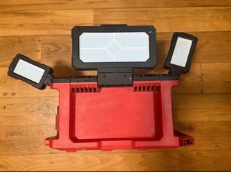 Milwaukee packout light 3000 lumens