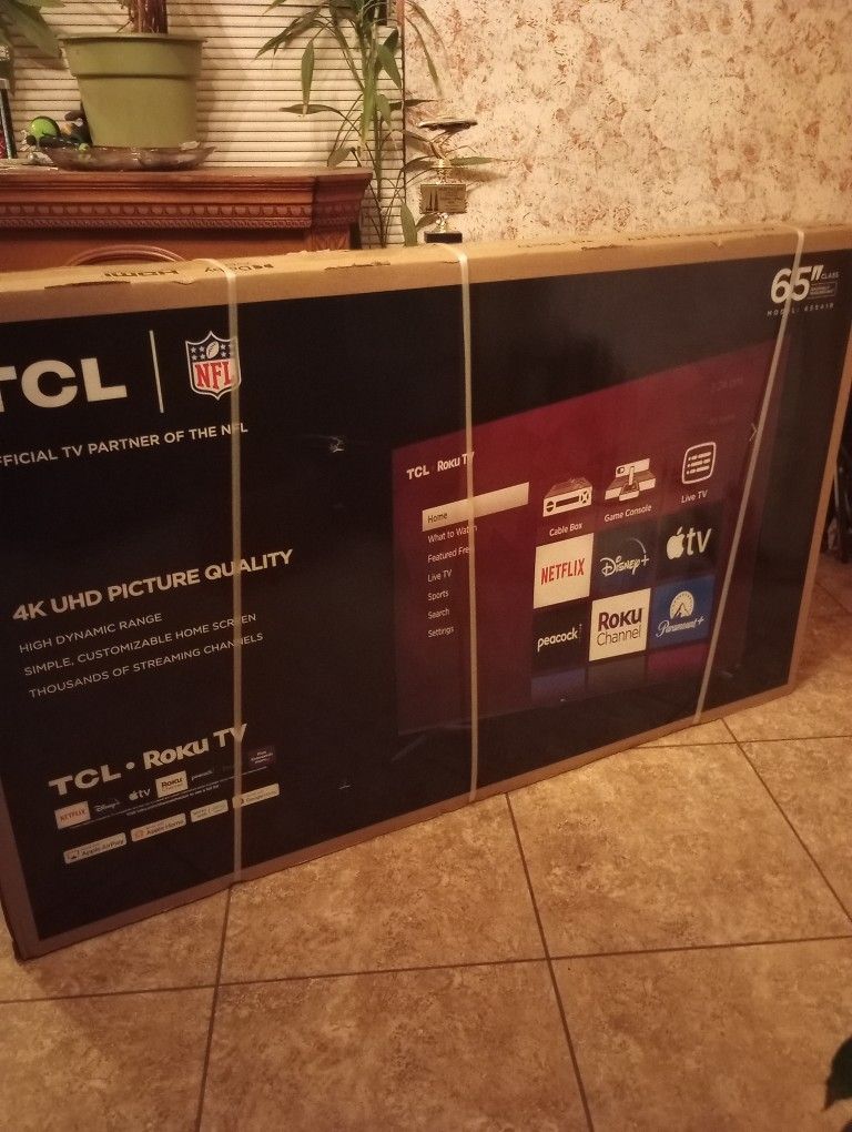 TCL 65"  4K UHD  Roku TV