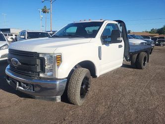 2019 Ford F350 Super Duty Regular Cab & Chassis