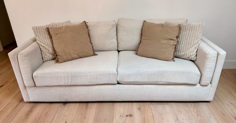 Living spaces sofa