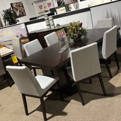 Dining Table Set