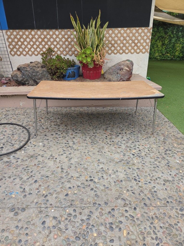 Free Table