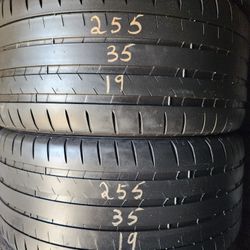 255/35/19 MICHELIN 4S 