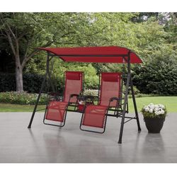 Patio Chair (need set of screws)