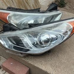Headlights 2014 Hyundai Sonata Hybrid 
