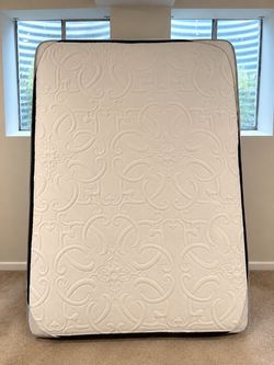 Full Size Mattress – Barely Used, Excellent