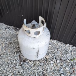 Empty gas tank for outdoor cooking