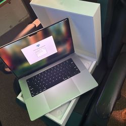 New Silver MacBook Pro 16inch Screen
