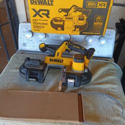 DEWALT
20-Volt MAX 3-3/8 in. Cordless Brushless Bandsaw (Tool-Only)