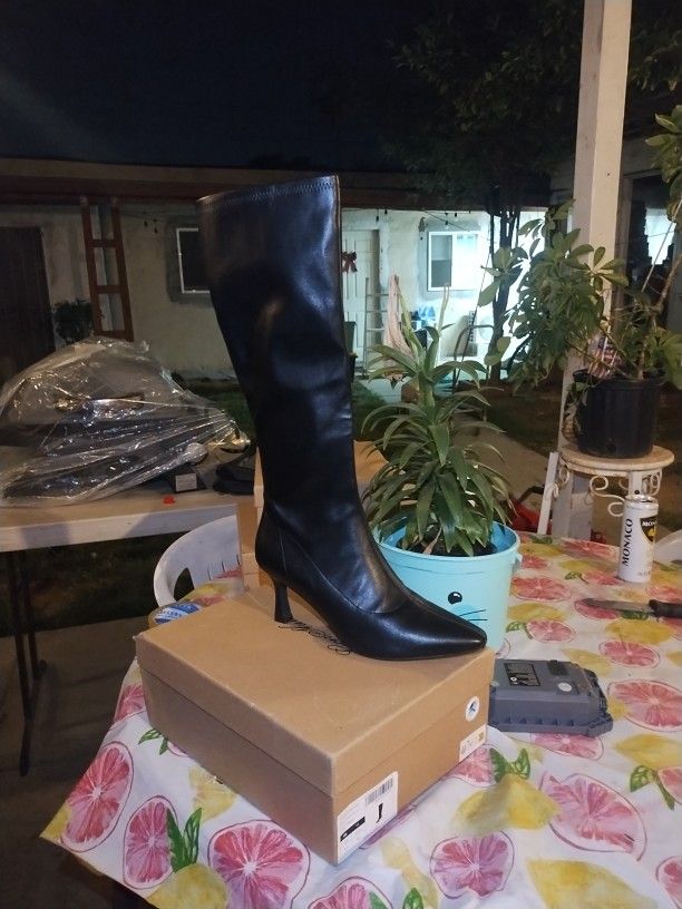 Knee High Black Kitten Heel Boots