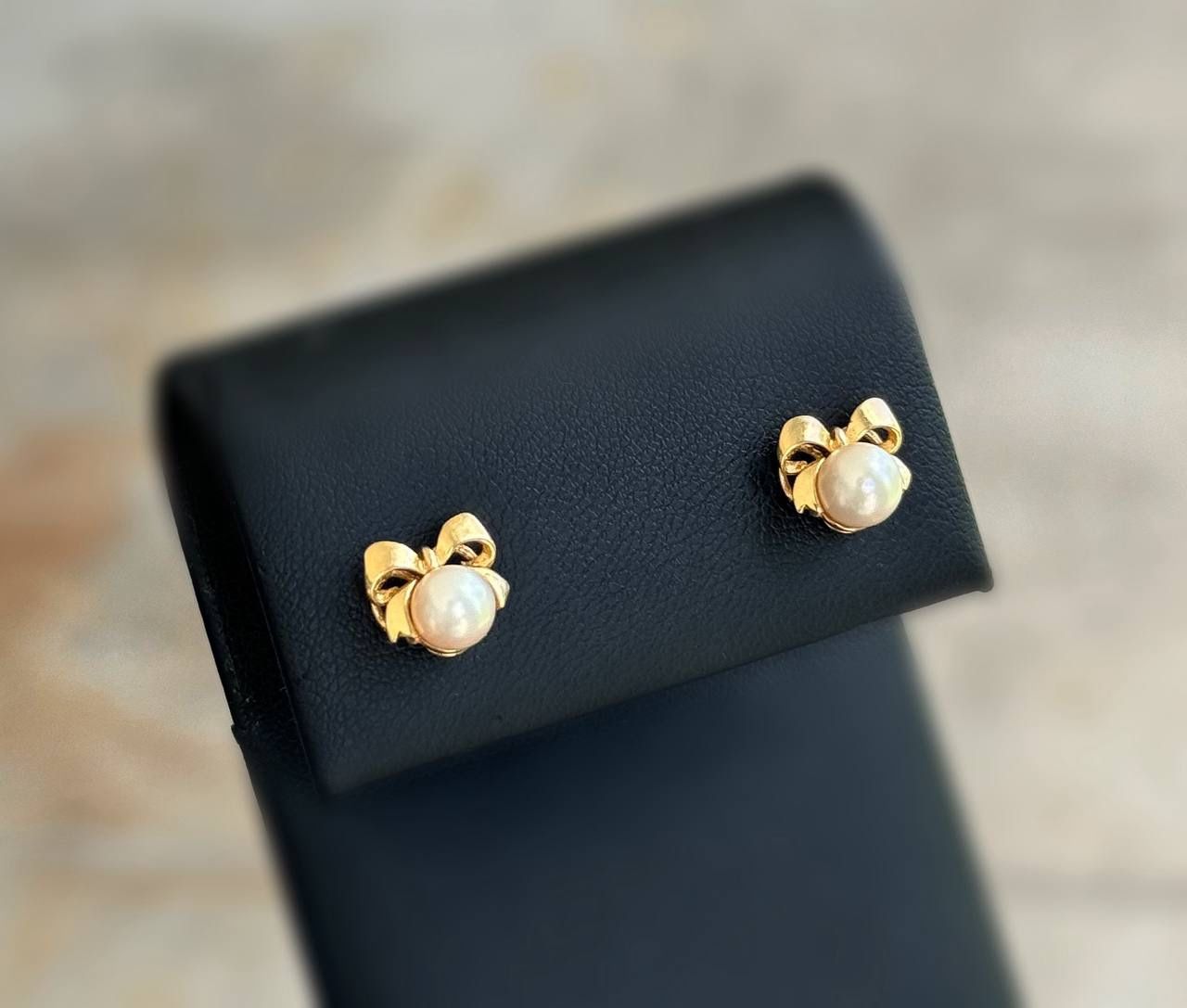 14k yellow gold stud white natural pearl bow earrings 1.90g