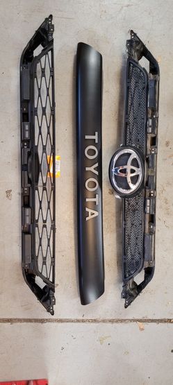 5th Gen 4Runner Grill Parts