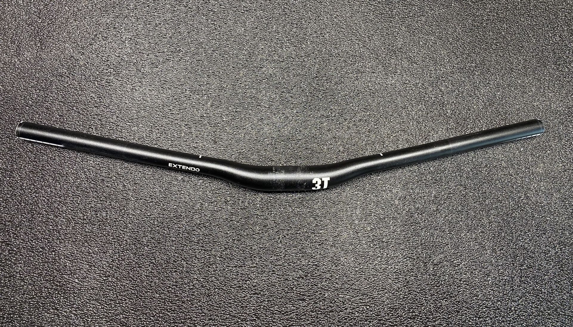 3T Extendo Riser Mountain Bike Handlebars 670mm Length x 31.8 Clamp Aluminum