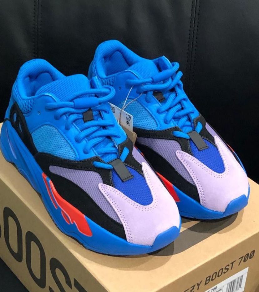 700 Blue Size 10 Men