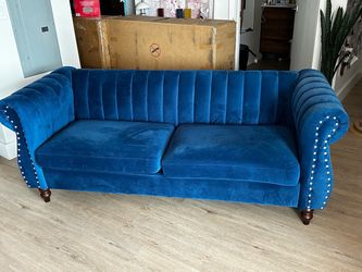 Blue Velvet Chesterfield Sofa