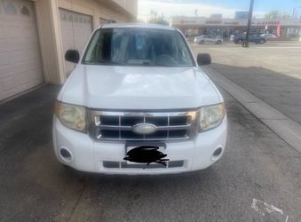 White 2008 Ford Escape