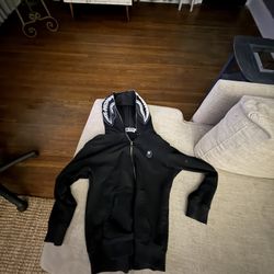 BAPE HOODIE 100 PERCENT AUTHENTIC USED MEDIUM