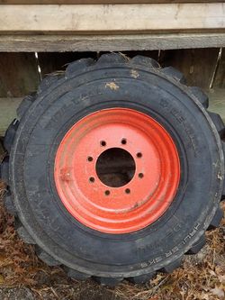 Bobcat tire and rim