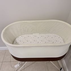 Happiest Baby - SNOO Bassinet 