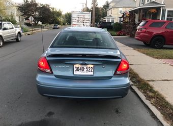 2005 Ford Taurus