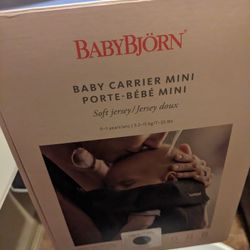 Like New Condition Baby Björn Baby Carrier 