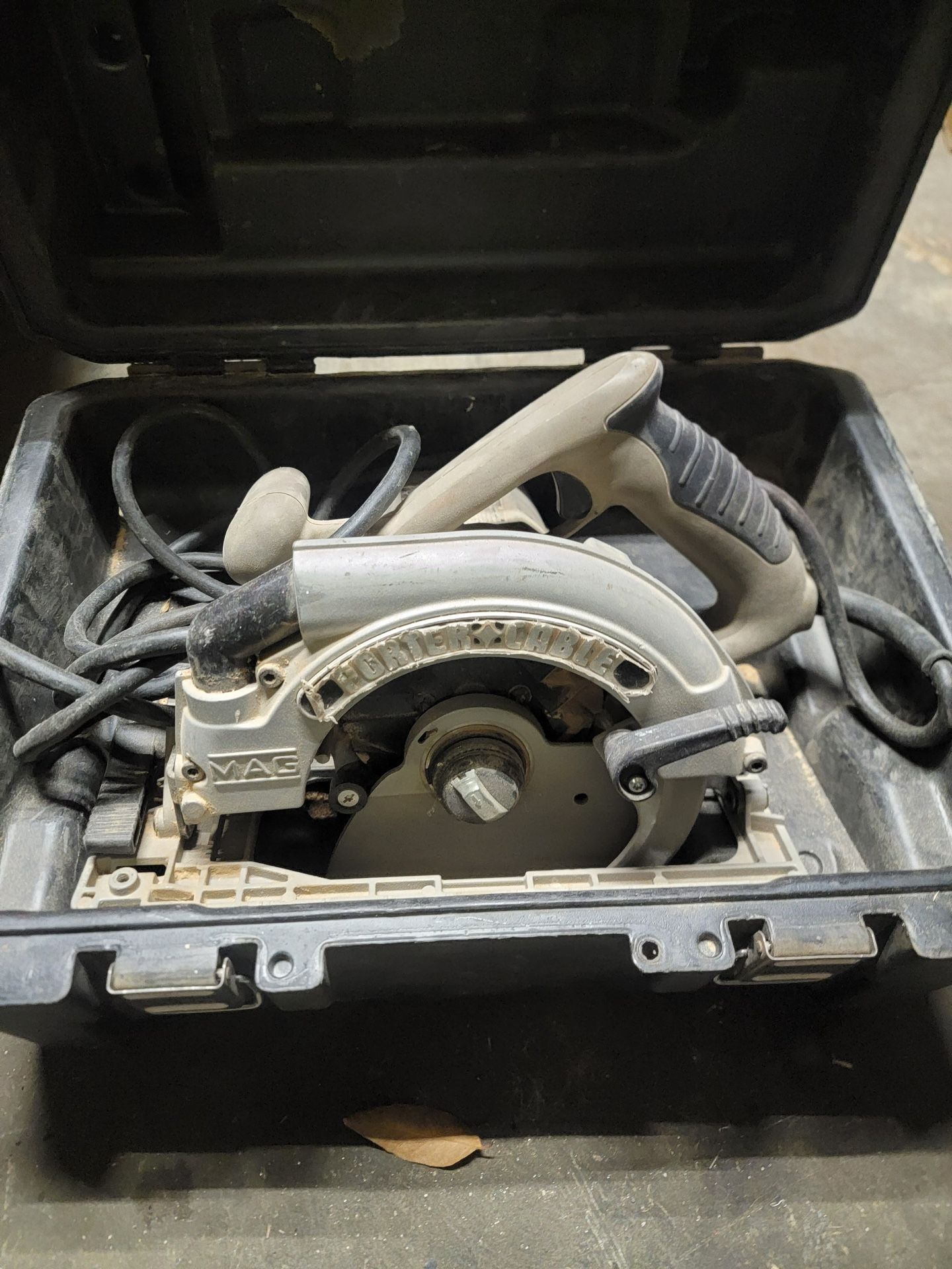 Portal cable Skill Saw