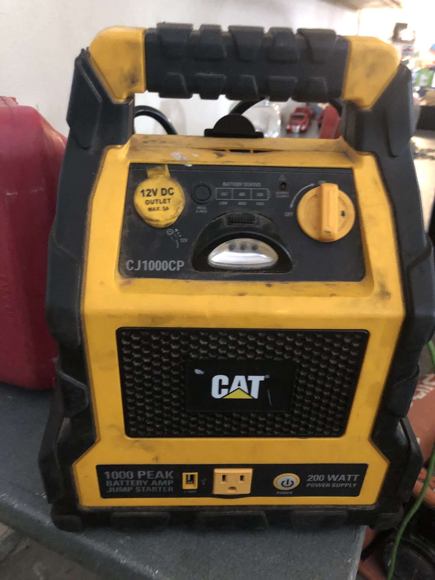 Cat - battery charger - air compressor in 1 and generator