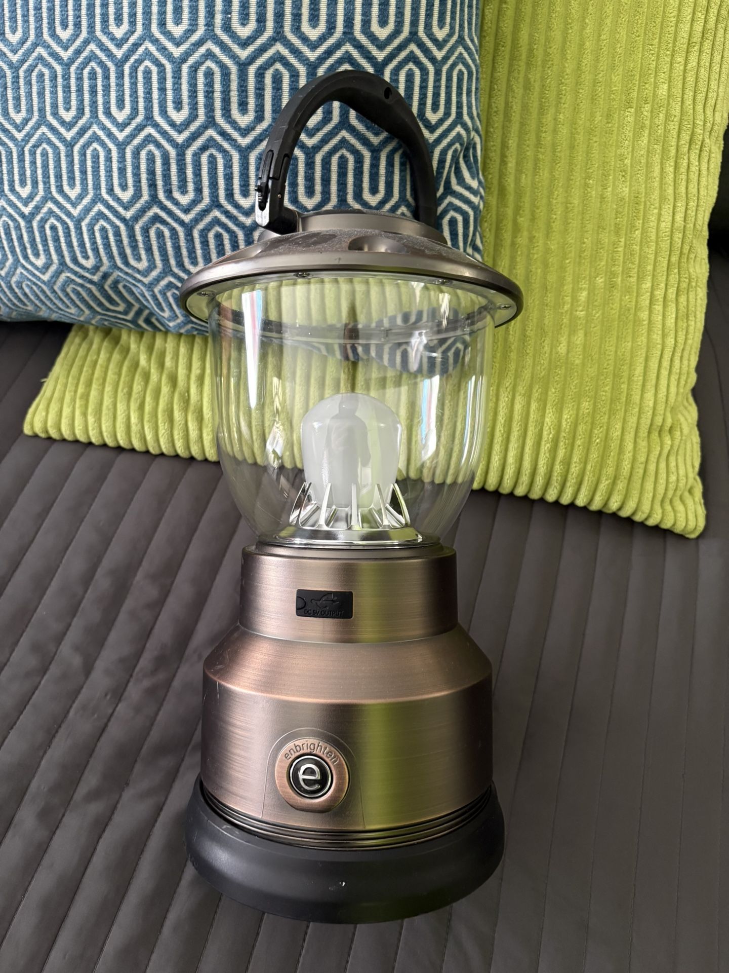ENBRIGHTEN LED LANTERN - 800 LUMENS W/THREE SETTINGS W/MANUAL