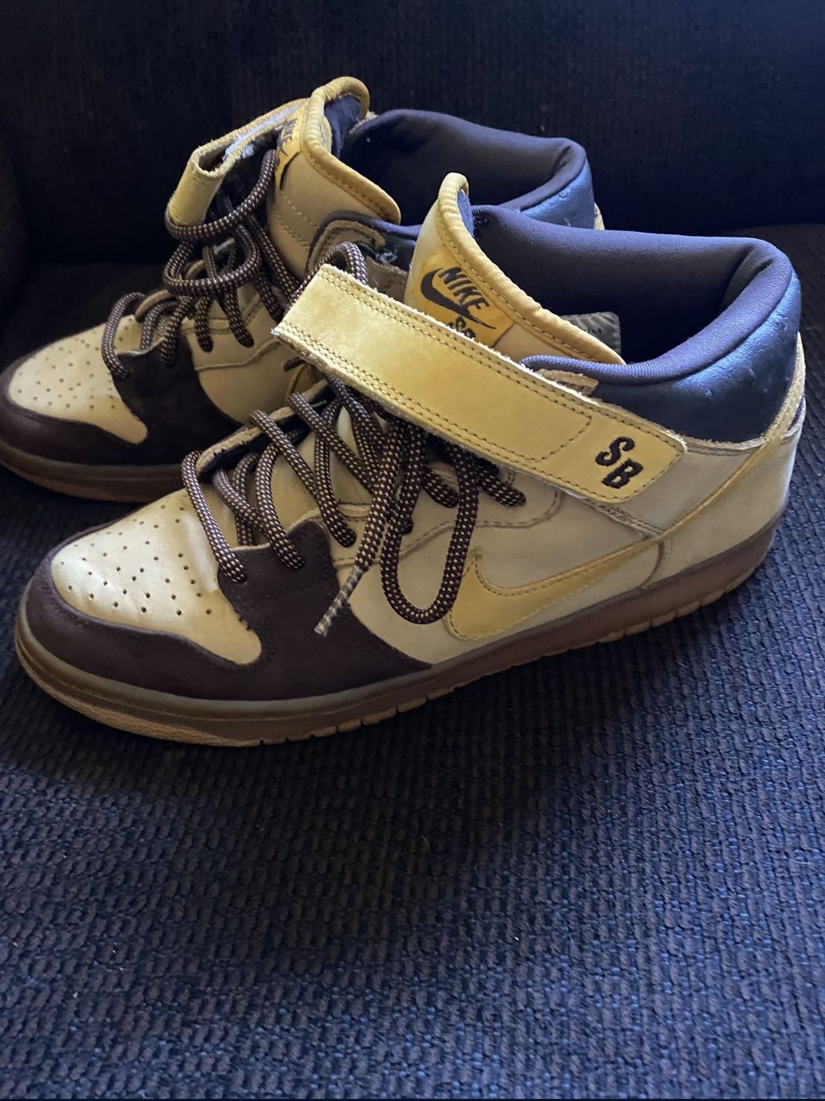 Nike Sb Mid Dunks Wheat 