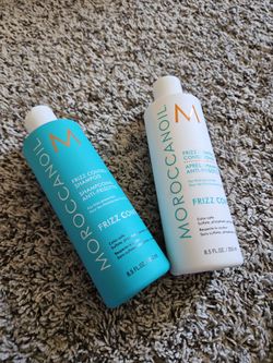 Moroccanoil Frizz Control Shampoo & Conditioner Set