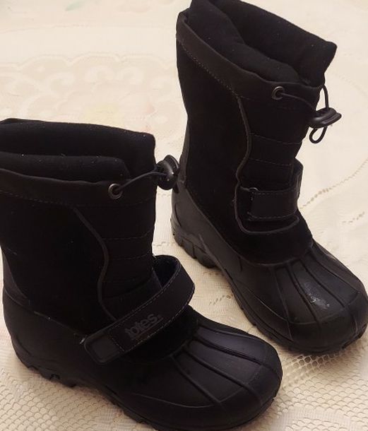 Snow Boots ,size 1 Boys Or Girls