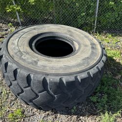 Workout Tire Heavy Duty 26.5R25 