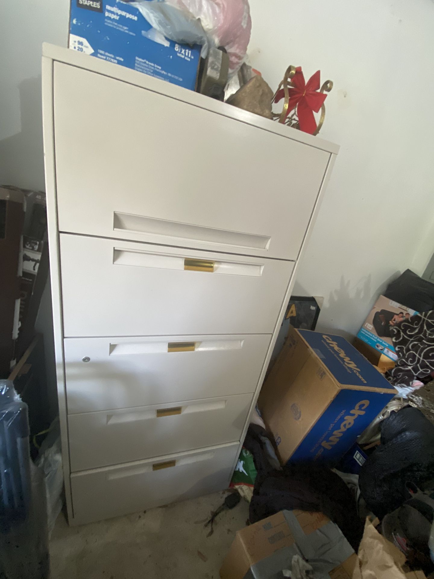 Metal Filing Cabinet - 5 Drawers