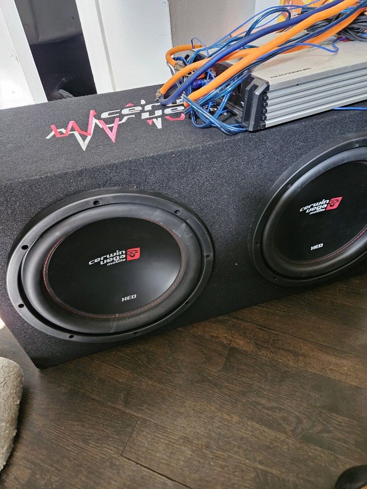 Speakers And Amp