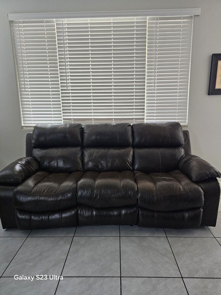 Full Living Room Set 3 Piece Solid Leather Couch , Chair , Entertainment Couch Eletric Recliners